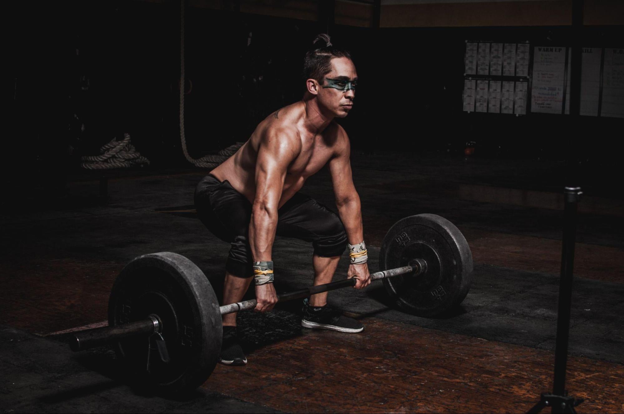 Man doing a compound lift